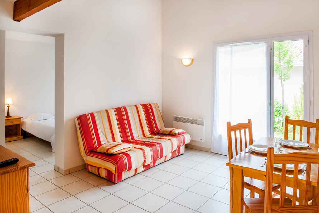 Residence Saskia Barbotan-les-Thermes Exterior photo